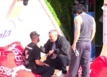 Pse nuk e shpreh qartë?" / Stenaldo angazhohet në një debat të ashpër me Rogertin, banorin: "Më përmende djalin...
