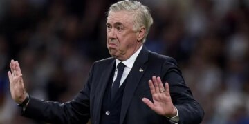 Qëndrueshmëria e një lideri: Diskutimi i Ancelottit që ndryshoi Realin e Madridit në finalen e vitit 2024 (VIDEO)