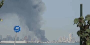 Raketa godet Abu Dhabinë, një palestinez humb jetën.