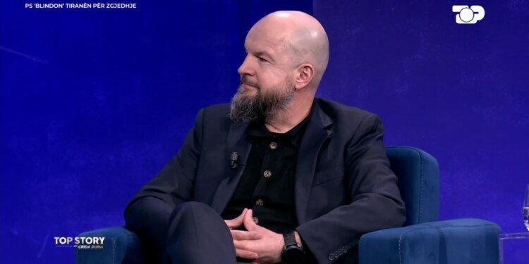 "Rama shpreh dyshime për Manastirlinë”/ Disa drejtues të qarqeve të PS, Lela në 'Top Story': Çfarë e ka detyruar të ‘blindojë’ Tiranën në këtë mënyrë?