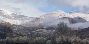 Rikthehen reshjet e dëborës në Bulqizë, temperature të ulta, autoritetet kërkojnë kujdes të shtuar nga qytetarët.