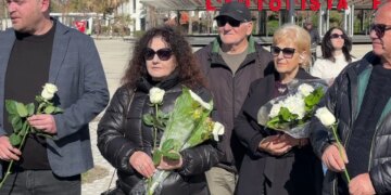 Rikujtohet ngjarja tragjike e Otrantos ku humbën jetën 81 persona, të afërmit kërkojnë të drejtat e tyre.