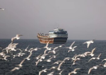 “Rindërtimi i Rregullave për Ngushticën e Hormuzit: Irani po shqyrton tarifat për anijet tregtare”