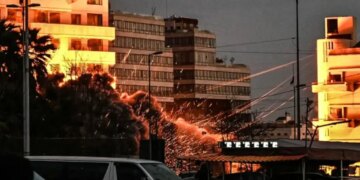 Rreth sulmeve në Bejrut, Izraeli njofton: Objektivi ishte krahuni financiar i Hezbollahut.