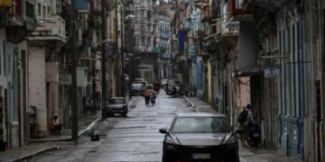 Rusia ofron mbështetje për Kubën me dërgesa nafte në përballje me bllokadën ekonomike të SHBA-së