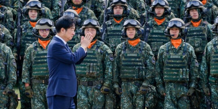 SHBA ushtron ndikim mbi Tajvanin, senatorët propozojnë rritjen e buxhetit për armët në përballje me Kinën.