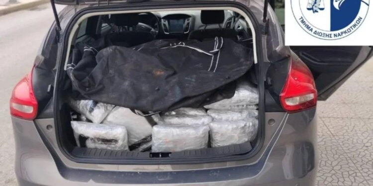 Sekuestrimi i 60 kg kanabis në kufirin greko-shqiptar, arrestohet një shtetas nga Greqia