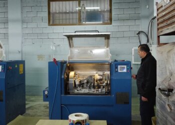 Serat greke me produkte shqiptare, spango nga Kavaja shpërndahet në Greqi, tregtarët: Bujqësia në vend po përballet me rënien.