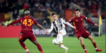 Serie A: Ndeshje emocionuese në Olimpico, Juventus shpëton nga humbja ndaj Romës në minutat e fundit, ndërsa verdhekuqtë ruajnë një avantazh prej 4 pikësh ndaj 'Zonjës së Vjetër'