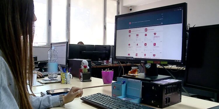 Sot është data përfundimtare për dorëzimin e ‘DIVA’/ Më shumë se 145 mijë persona kanë dorëzuar deklaratën, ndëshkime për ata që nuk e plotësojnë atë.