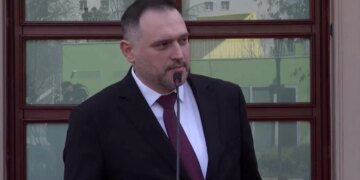 Stërvitjet ushtarake të Serbisë në afërsi të kufirit me Kosovën, deklaron ministri i Mbrojtjes: Shqipëria siguron stabilitetin në kuadër të NATO-s.