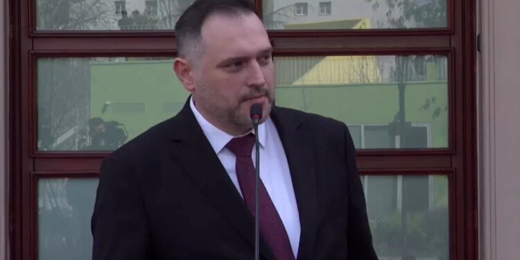 Stërvitjet ushtarake të Serbisë në afërsi të kufirit me Kosovën, deklaron ministri i Mbrojtjes: Shqipëria siguron stabilitetin në kuadër të NATO-s.