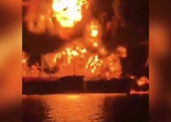 Sulm në dy anije cisterna në Gjirin Persik, një person humb jetën, kërkime për të zhdukurit vazhdojnë.