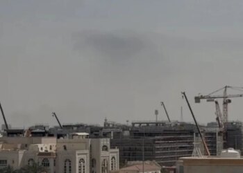 Sulmet iraniane në Abu Dhabi, një shtetas pakistanez vdes pas goditjes nga mbetje raketore