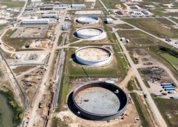 Tensionet në Lindjen e Mesme: Arsyet pse çlirimi i rezervave të naftës nuk ka sjellë ulje të çmimeve.