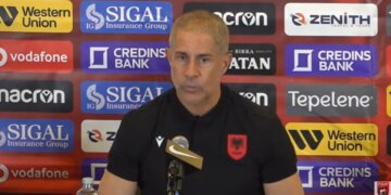 “Tifozët janë mbështetje për ne”/ Sylvinho para finales me Poloninë: E respektoj Lewandowskin, por duhet të kemi kujdes nga të tjerë gjithashtu.