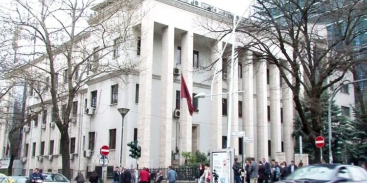 Tjetërsimi i pronave në Gjirin e Lalëzit, Gjykata e Lartë hedh poshtë rekursin e vëllait të Aleksandër Lahos.