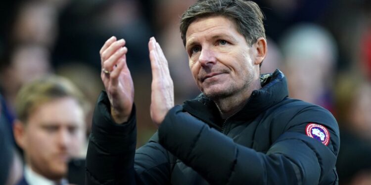 Trajneri i Crystal Palace ndëshkohet me një gjobë prej 1500 euro dhe i pezullohet patenta për 6 muaj për tejkalim të shpejtësisë prej 15 km/h mbi normën e lejuar.