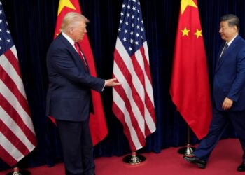 Trump e tërheq vizitën në Pekin, ndërsa konflikti me Iranin ndryshon renditjen e prioriteteve botërore.