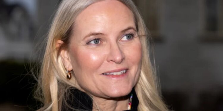 "U përdor nga të tjerët”/ Princesha e Norvegjisë flet për emrin e saj në ‘Dosjet Epstein’: Nuk kisha dijeni për veprimet abuzive të tij.