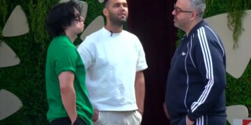 “Vëllai ka përballë xhamin”/ Stenaldo përplaset me Rogertin, banori: Një gjak nuk bëhet ujë, të paktën nuk jam si Mali