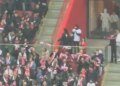 Video/ Goli i Zielinskit në Varshavë, shqiptarët në tribunë ndeshen me provokimet e polakëve