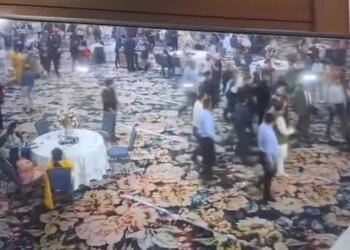 Video/ Ish-kryeministri indian shmang atentatin me armë gjatë një ceremonie, deklaron autori: Prita 20 vjet për këtë moment