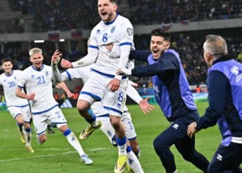 Video/ Shou dardanas në Bratislavë: Kosova shënon katër gola ndaj Sllovakisë dhe siguron finalen e madhe të play-off-it për Botërorin.