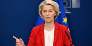 Von der Leyen bën thirrje për negociata urgjente midis SHBA-së dhe Iranit për hapjen e ngushticës së Hormuzit.