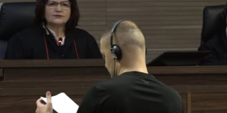 Vrasja e tmerrshme/ Naim Murseli kap në objektiv Liridonën pas ekzekutimit me plumb në kokë, brenda automjetit u gjetën gjithashtu…