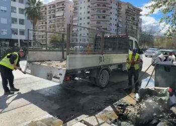 Zjarri në kontejnerët e mbeturinave në Vlorë, autoritetet thonë se nevojiten masa parandaluese