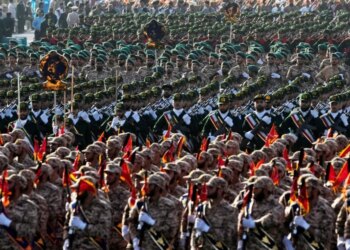 Zyrtari iranian njofton: Evropianët do të konsiderohen qëllim të ligjshëm nëse përfshihen në luftë.