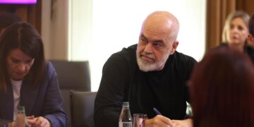 Përfundon mbledhja e PS: zbardhen porositë e Ramës për deputetët dhe ministrat: fokus, integrim europian dhe siguri ushqimore