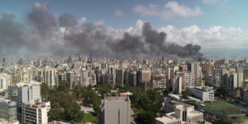 19:36
SHBA dhe Irani: Katër çështje që pengojnë paqen në Lindjen e Mesme, nga Hormuzi te armët bërthamore
Katër faktorë janë thelbësorë për stabilitetin e armëpushimit mes SHBA-së dhe Iranit: situata në Liban, ri hapja e Ngushticës së Hormuzit, siguria e trafikut detar dhe programi bërthamor iranian.