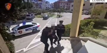 21-vjeçari nga Lushnja arrestohet pasi u shpall i armatosur në qytet