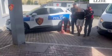 22-vjeçari arrestohet në Shëngjin për plagosje në vitin 2023 me vëllain e tij.