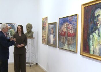 64 artistë në PranverArt, ekspozita në Tiranë sjell punime të reja deri më 28 prill; galeria drejt zhvendosjes