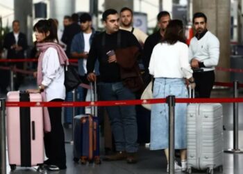 Aeroporti i Teheranit rifillon fluturimet ndërkombëtare pas gati dy muajsh pezullim