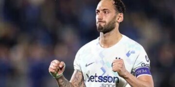 Agjenti i Calhanoglu konfirmon: Hakan është i lumtur te Interi, nuk ka negociata me Galatasaray.