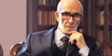 Akademiku i mirënjohur Rexhep Qosja shuhet në moshën 89-vjeçare