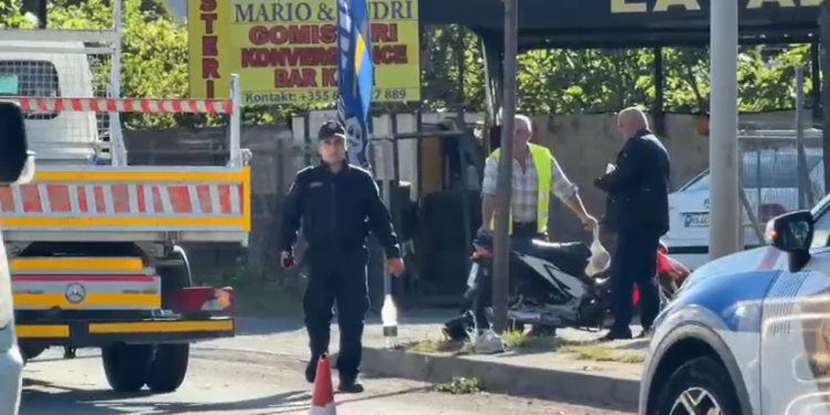 Aksident i rëndë në aksin Lezhë-Milot: kamionçina përplas motorin