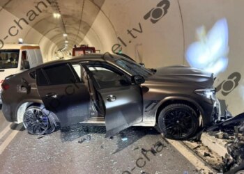 Aksident në tunelin e Llogorasë: përplasen dy automjete, një shofer i lënduar