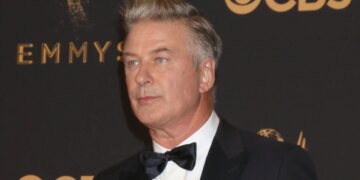 Alec Baldwin përballet sërish me gjykatën për çështjen civile mbi vdekjen e Halyna Hutchins në tetor