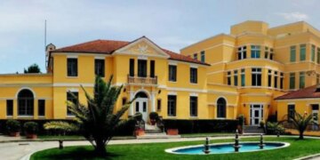 Ambasada Amerikane në Tiranë njofton shtrëngim masash të DASH për vizat: Preken ata që punojnë për kundërshtarët tanë