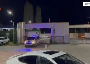 Arrestohet 23-vjeçari në Shkodër për tregti lënde narkotike dhe mbajtje armësh zjarri në shtëpi