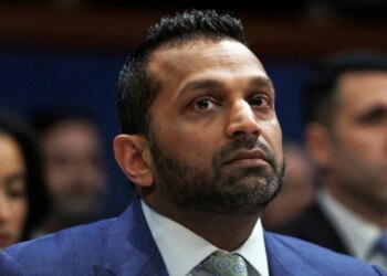 Artikull akuzonte drejtorin e FBI-së për abuzim me alkool; Kash Patel padit The Atlantic, kërkon 250 milionë dollarë