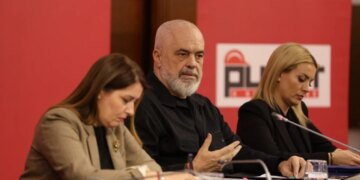 Asambleja e PS-së në Tiranë, Rama: Shteti do të mbulojë sigurimet shoqërore për familjarët ose prindërit që kujdesen për persona me aftësi të veçanta.