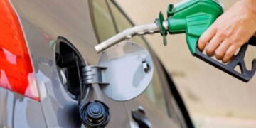 BE mblidhet për krizën e karburanteve, vendoset sot paketa për daljen nga kriza. Ka naftë edhe 6 javë