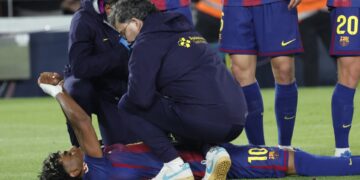 Barcelona, Lamine Yamal ndez sirenat e alarmit, shënon penallti dhe kërkon zëvendësim për dëmtim