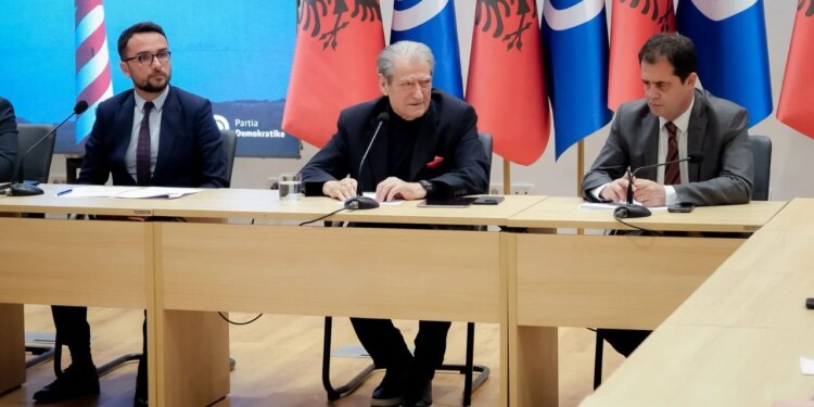 Berisha mbledh Brain Gain, FRPD; kreu PD për portin e Durrësit: Shqiptarët paguajnë 1.2 mld€ për port kotec